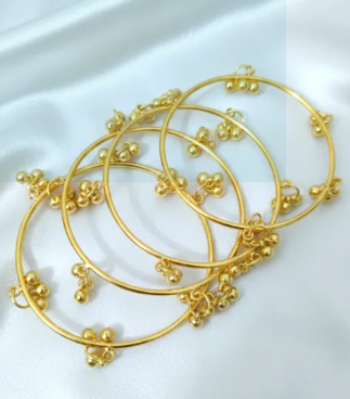 4 pcs Trending kashmiri bangles - dozen bangles - kanch ki kashmiri bangles - "Raindrop" glass variety and Ghungroo sets